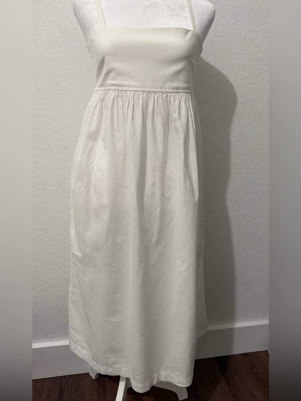 Uniqlo White Midi Dress – Linen/Cotton/Rayon Blend size S